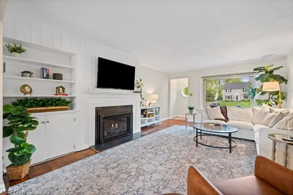 552 Lake Forest Drive, Bay Village, OH 44140 - #3