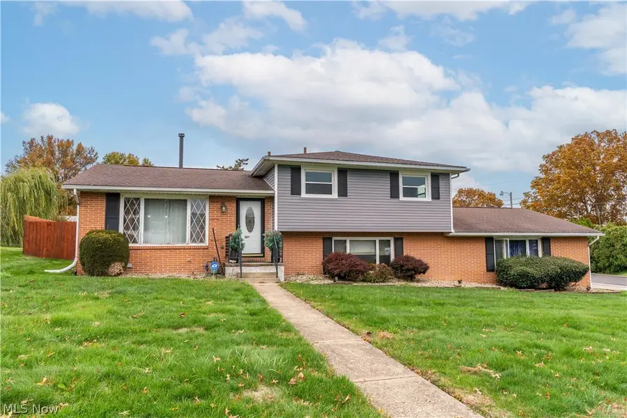 1227 33rd Ne Street, Canton, OH 44714 - #2