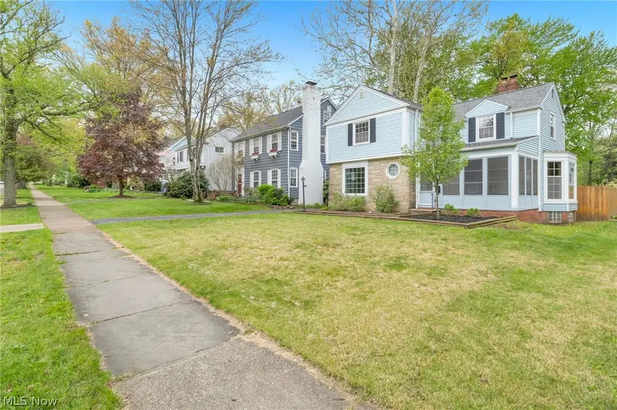 1132 Yellowstone Road, Cleveland Heights, OH 44121 - #2