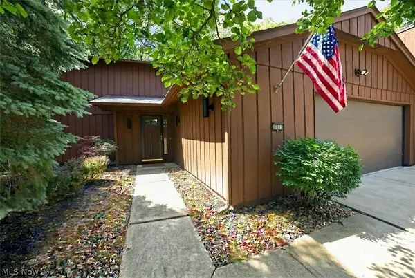 17813 Suncliff Place, Strongsville, OH 44136