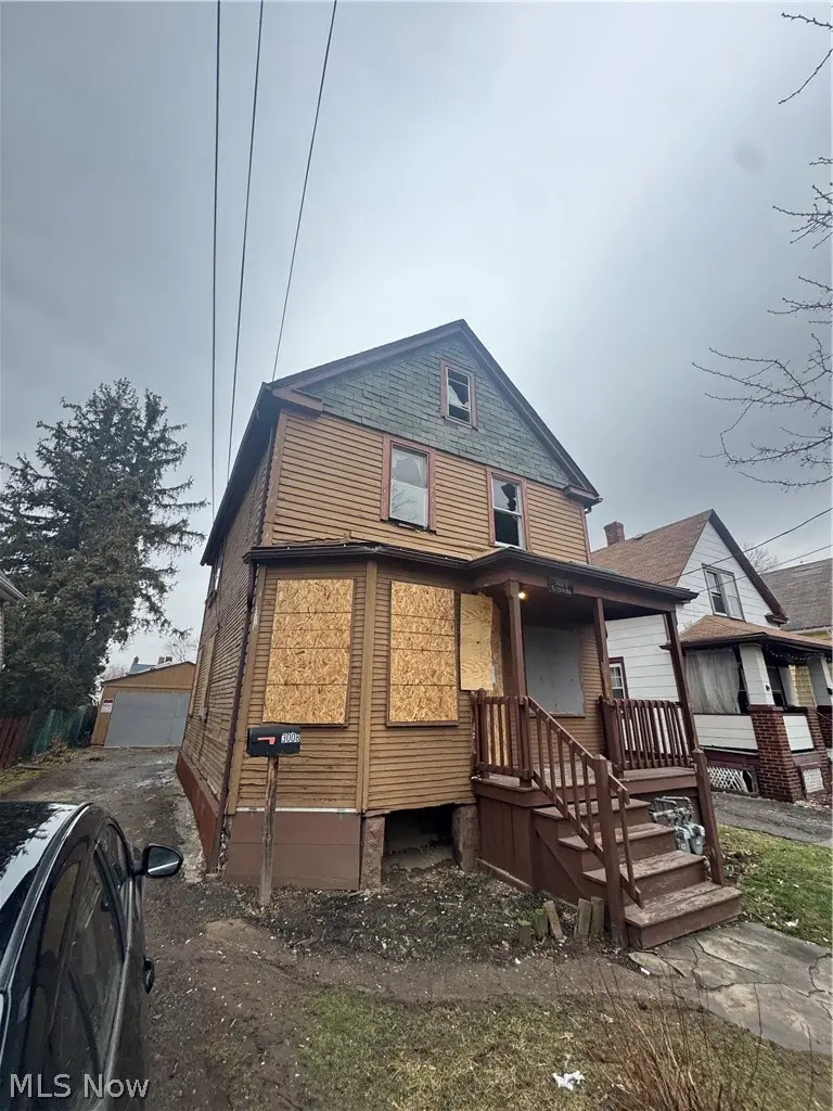 3008 Roanoke Avenue, Cleveland, OH 44109 - #1