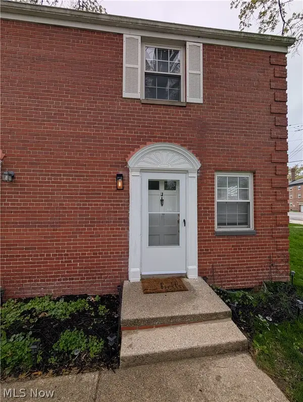 422 Clearview Drive #J10, Euclid, OH 44123