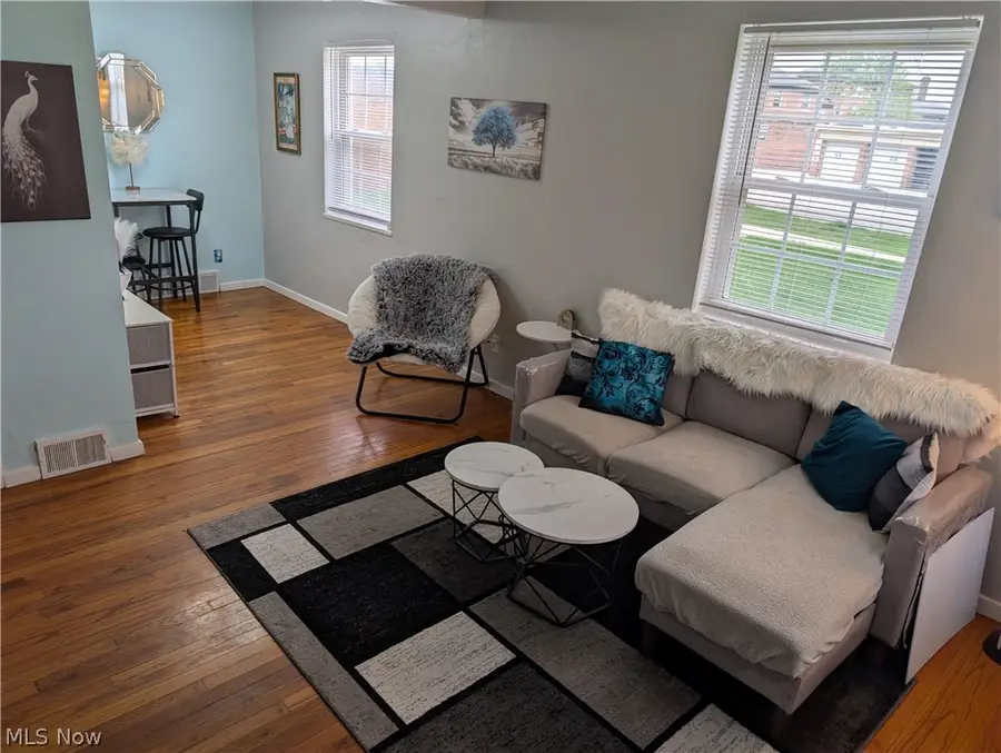 422 Clearview Drive #J10, Euclid, OH 44123 - #2