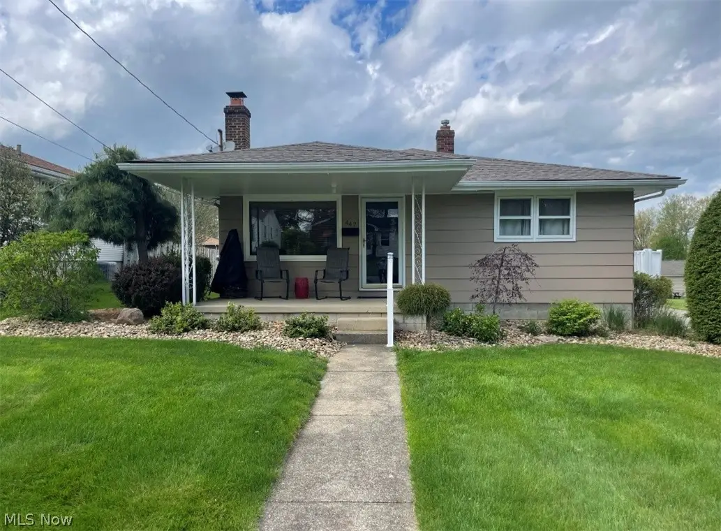 447 W Omar Street, Struthers, OH 44471 - #1