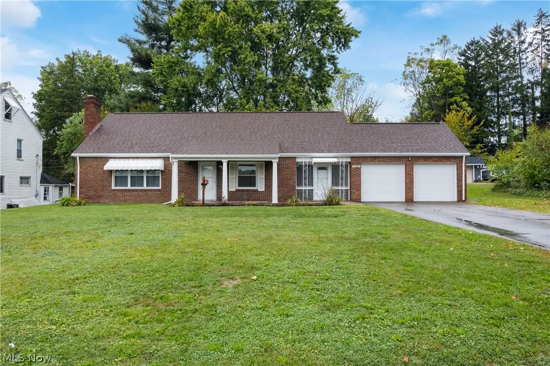 1720 Lincoln E Way, Massillon, OH 44646 - #1