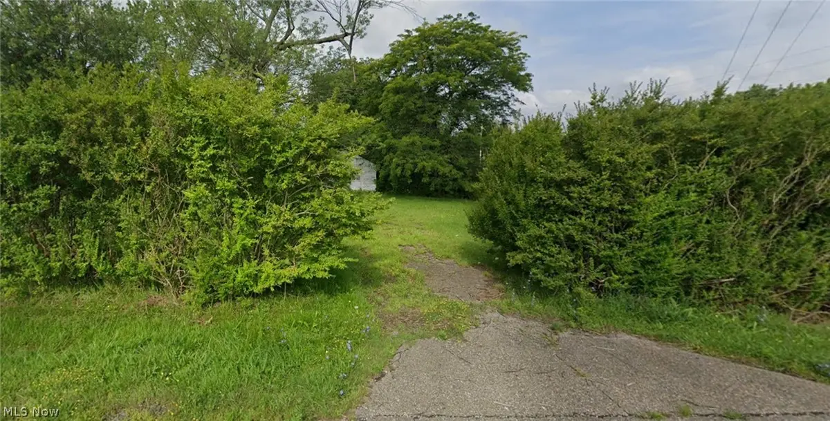 554 S Chillicothe Road, Aurora, OH 44202 - #1