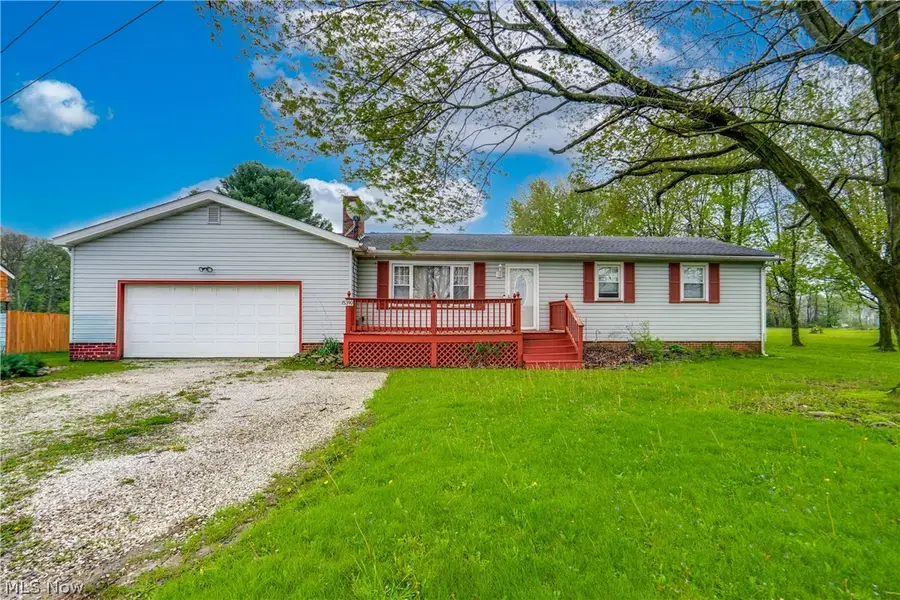 15390 Cenfield Ne Street, Alliance, OH 44601 - #2