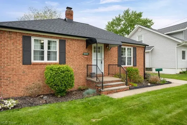 4052 W 223rd Street, Fairview Park, OH 44126 - #2
