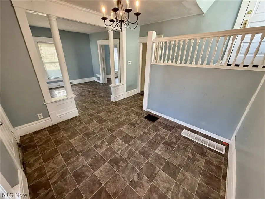 222 Rhodes Avenue, Akron, OH 44302 - #2