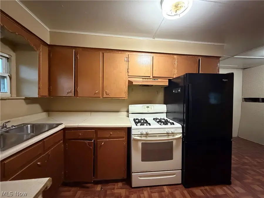 1115 Mckinley Ne Street, Warren, OH 44483 - #3