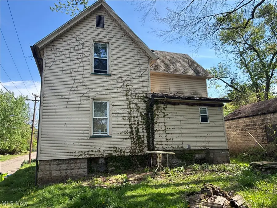 404 Pike Sw Avenue, Massillon, OH 44647 - #2