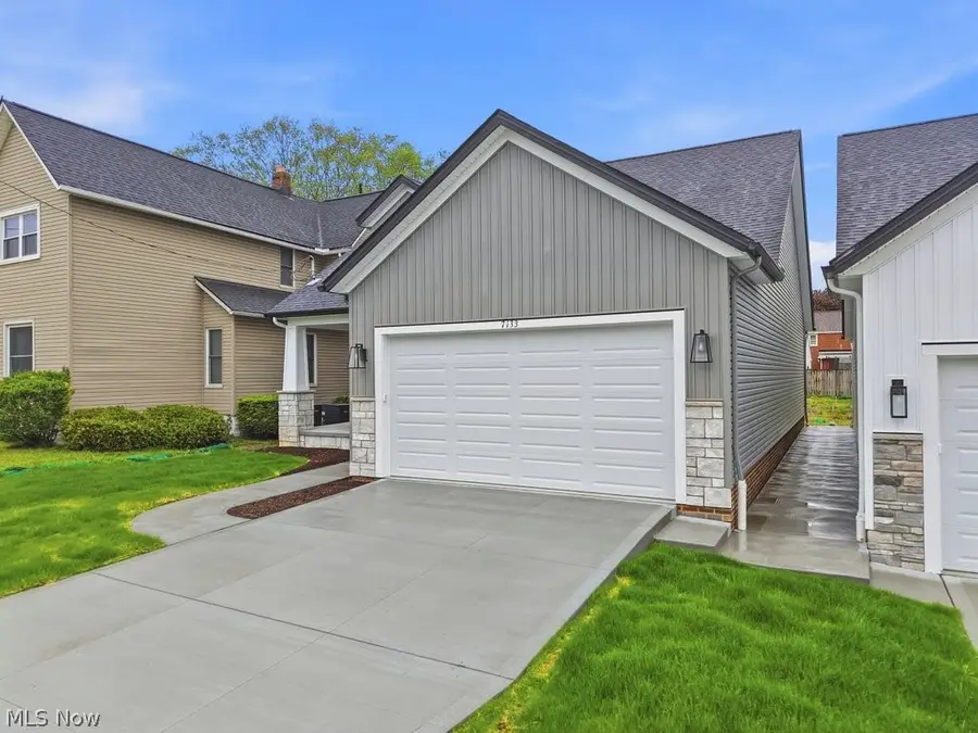 7133 Marcelline Court, Cuyahoga Heights, OH 44125 - #2