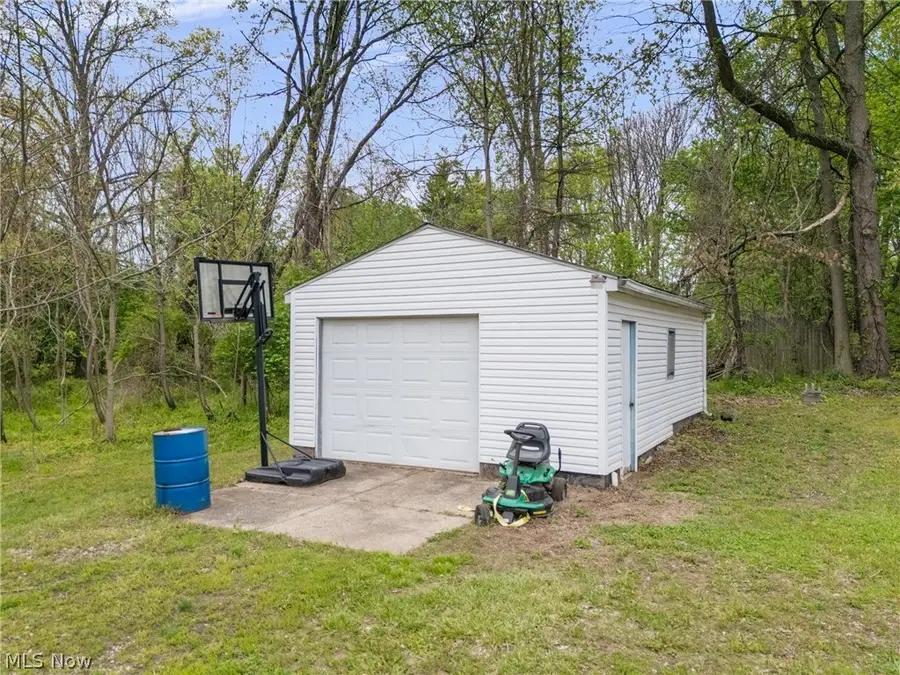 671 Fairview Avenue, Barberton, OH 44203 - #2