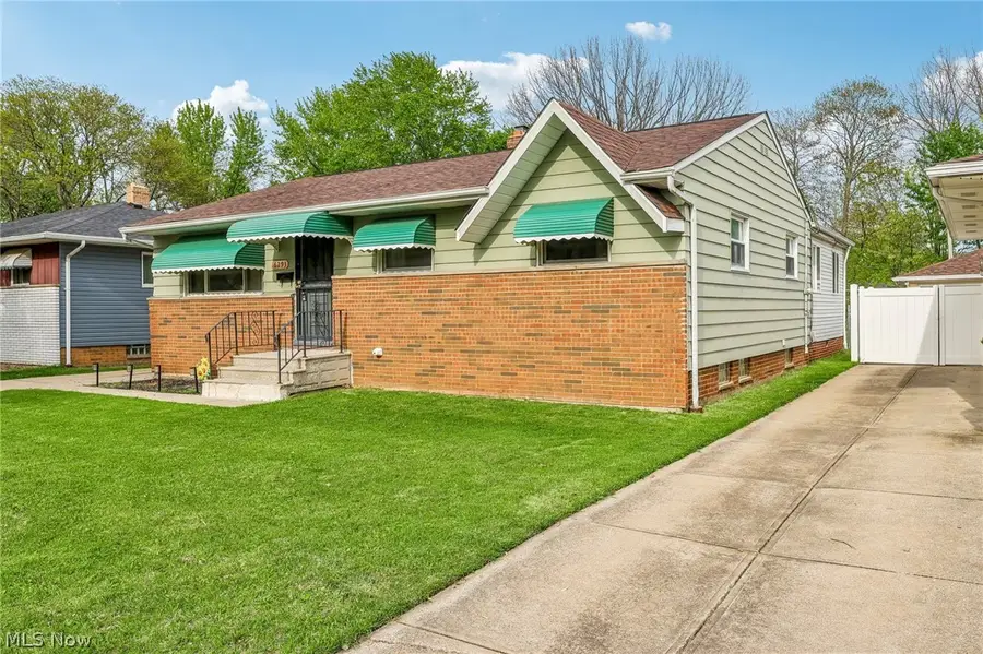 6293 Brookmere Drive, Parma Heights, OH 44130 - #3