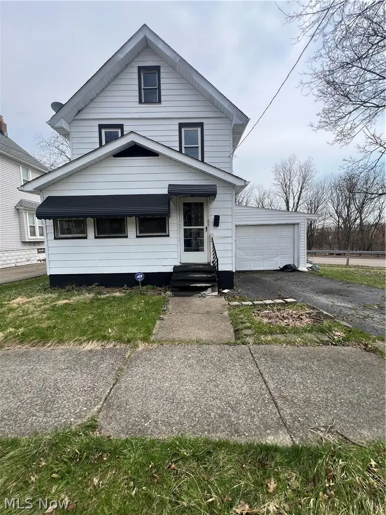 2277 5th Sw Street, Akron, OH 44314 - #1