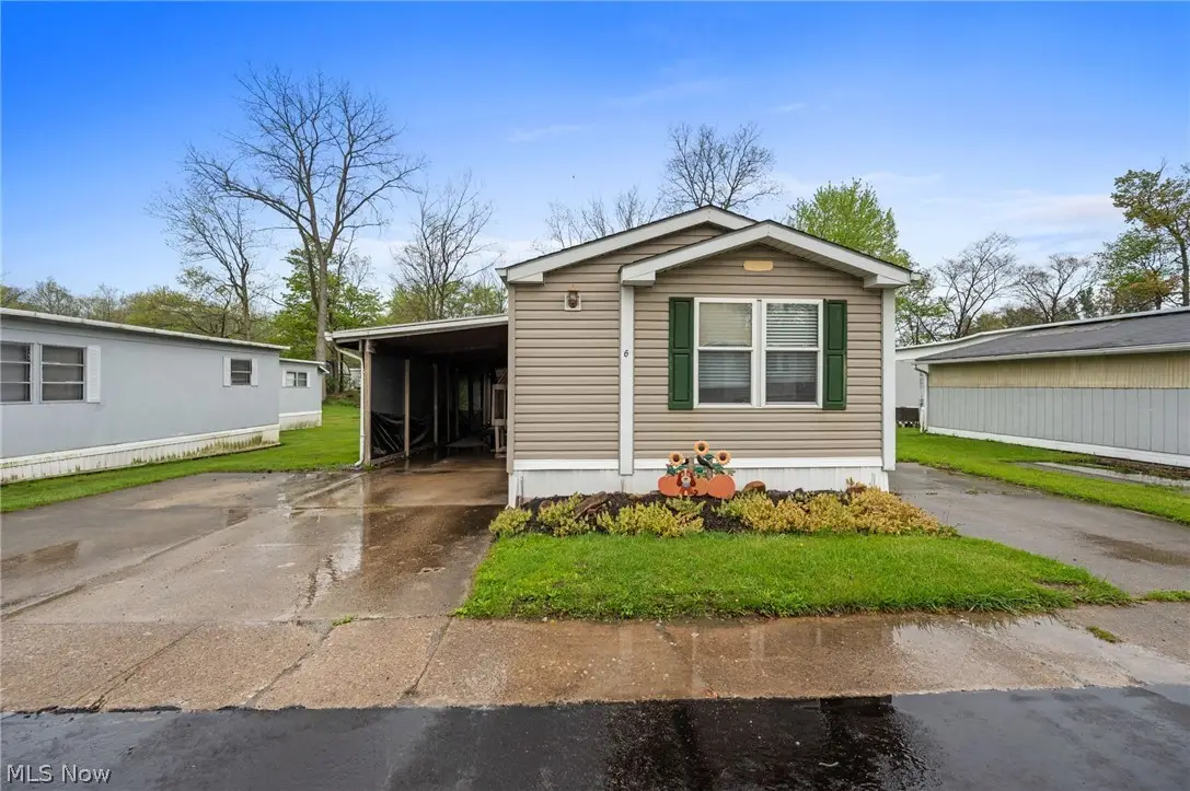 6 Laverne Lane, Chardon, OH 44024 - #1