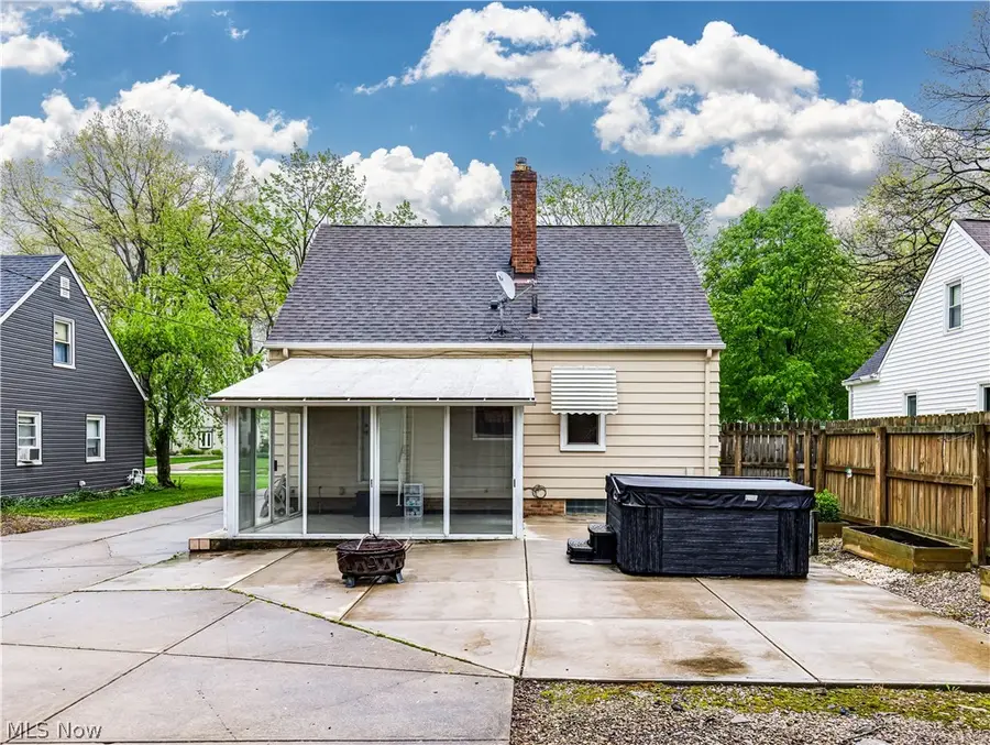 6932 Greenleaf Avenue, Parma Heights, OH 44130 - #3