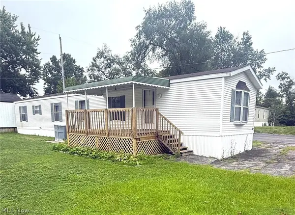 26240 Broadway Avenue, Oakwood Village, OH 44146