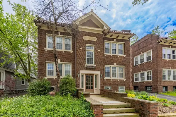 2634 Mayfield Road #4, Cleveland Heights, OH 44106