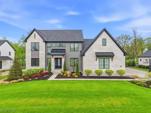2082 Lanterman Circle, Hinckley, OH 44233