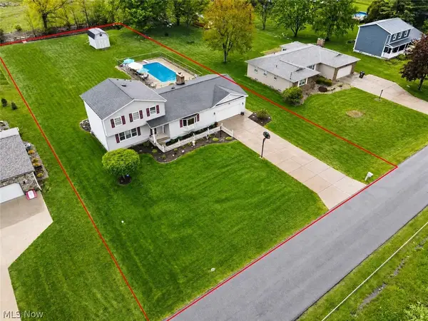 6645 Summit Drive, Canfield, OH 44406