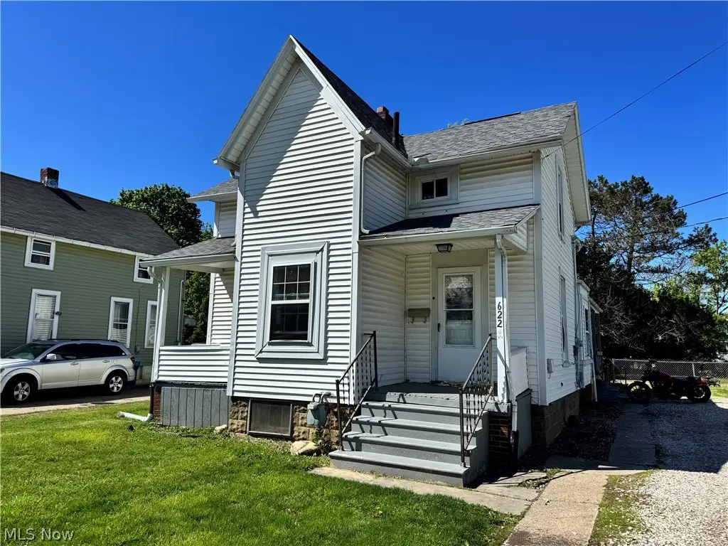 622 W 24th Street, Lorain, OH 44052 - #1