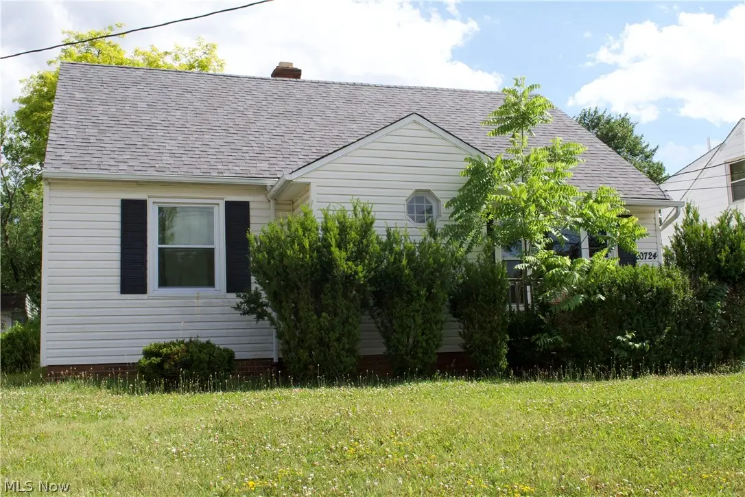 20724 Applegate Road, Maple Heights, OH 44137 - #1