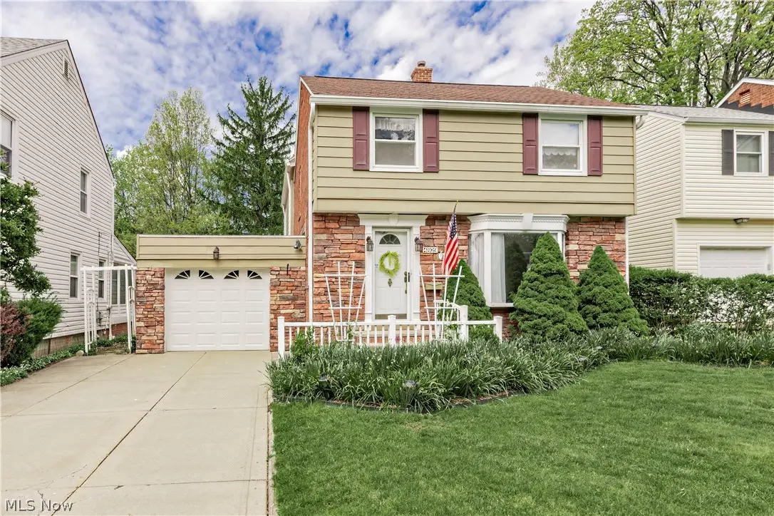 4809 Westbourne Road, Lyndhurst, OH 44124 - #1