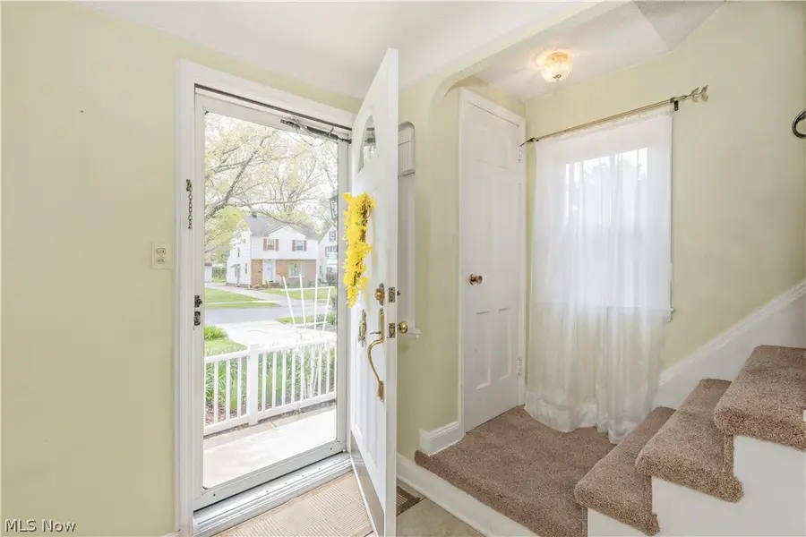 4809 Westbourne Road, Lyndhurst, OH 44124 - #2