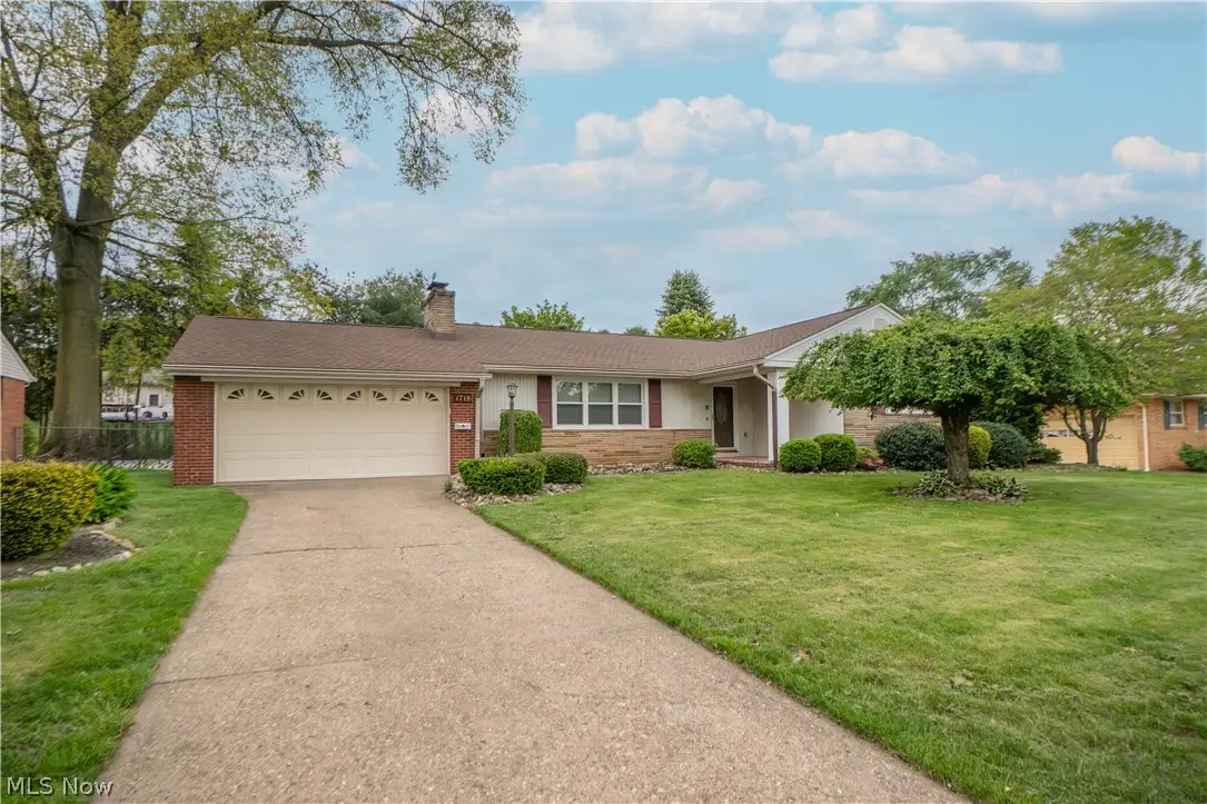 1718 Dexter Ne Road, Massillon, OH 44646 - #1