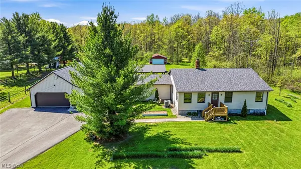 16715 Nauvoo Road, Middlefield, OH 44062
