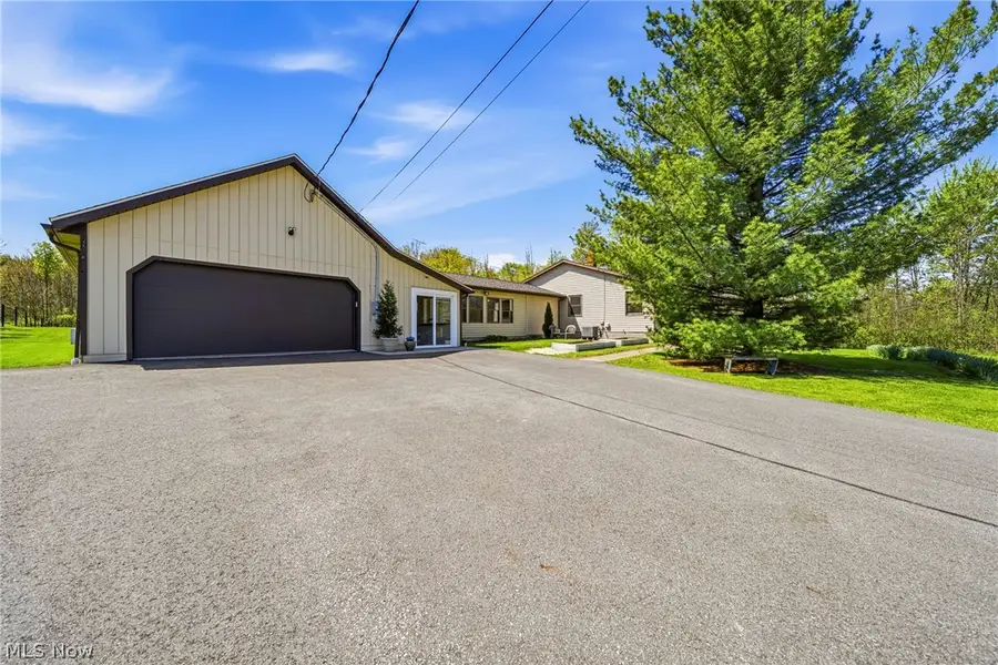 16715 Nauvoo Road, Middlefield, OH 44062 - #3