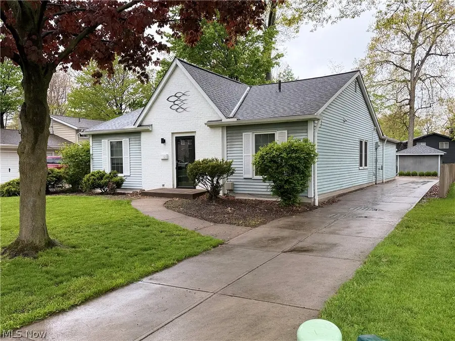 582 Forestview Road, Bay Village, OH 44140 - #2
