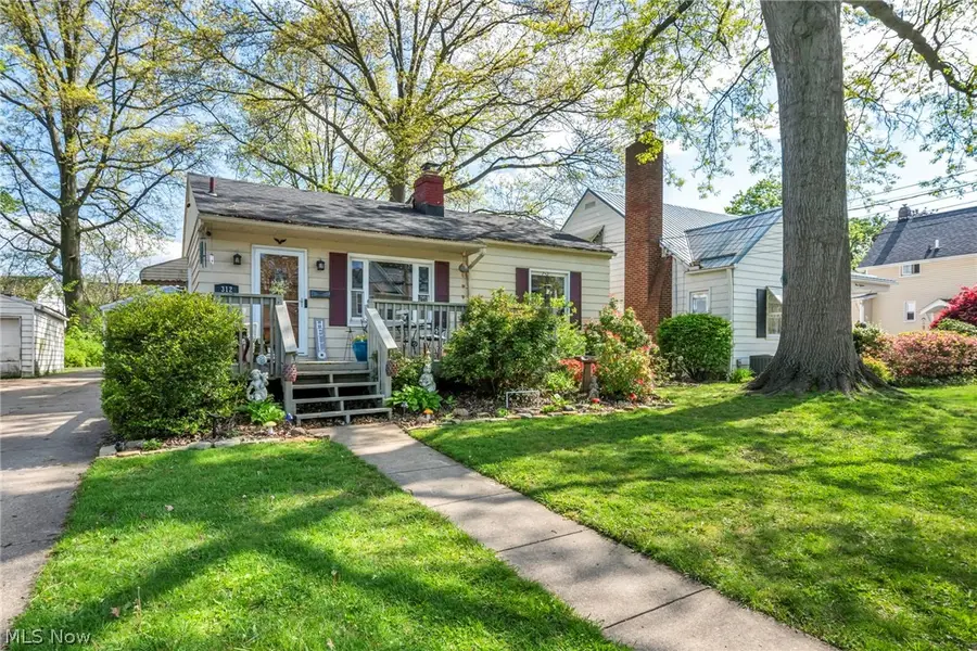 312 Linwood Street, Cuyahoga Falls, OH 44221 - #3