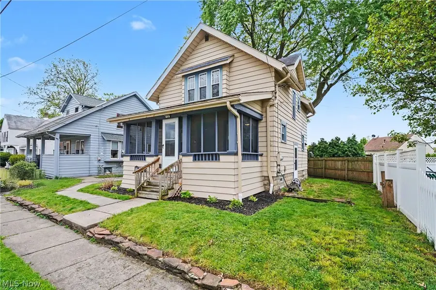 538 Stow Avenue, Cuyahoga Falls, OH 44221 - #2