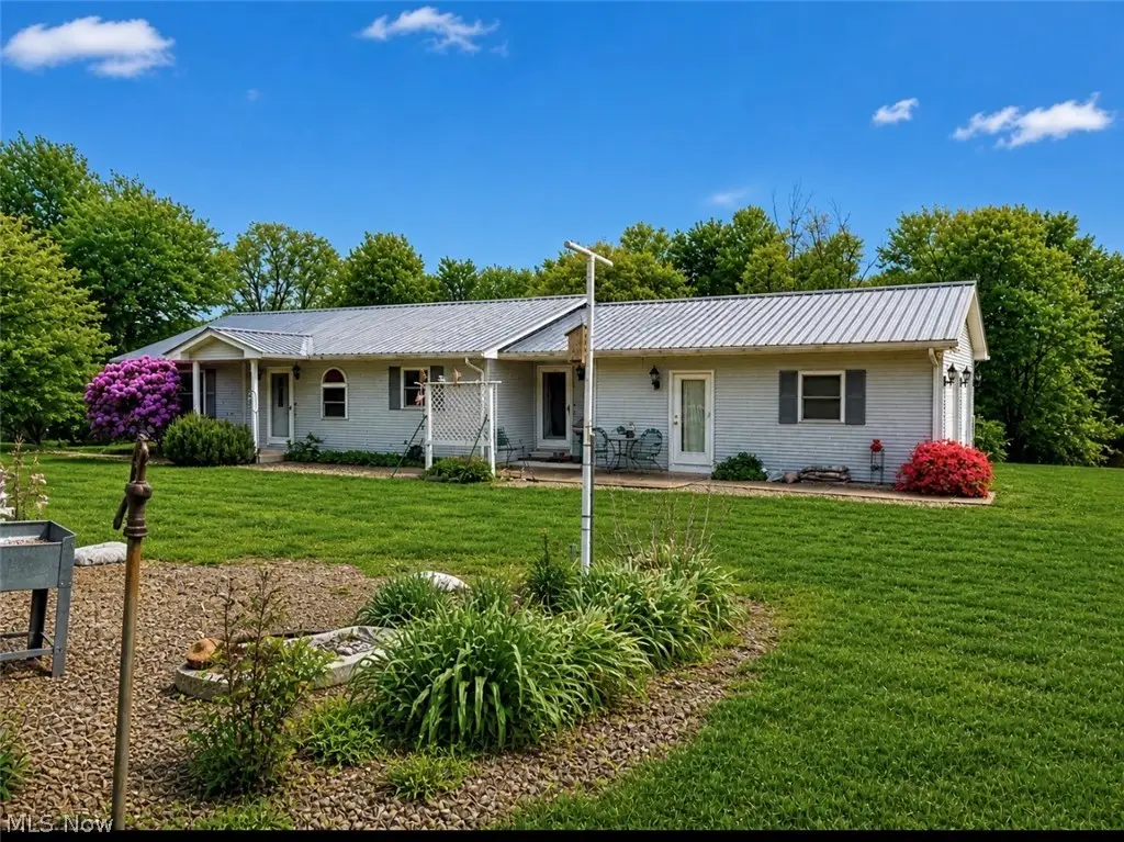 305 North Drive, Somerset, OH 43783 - #1