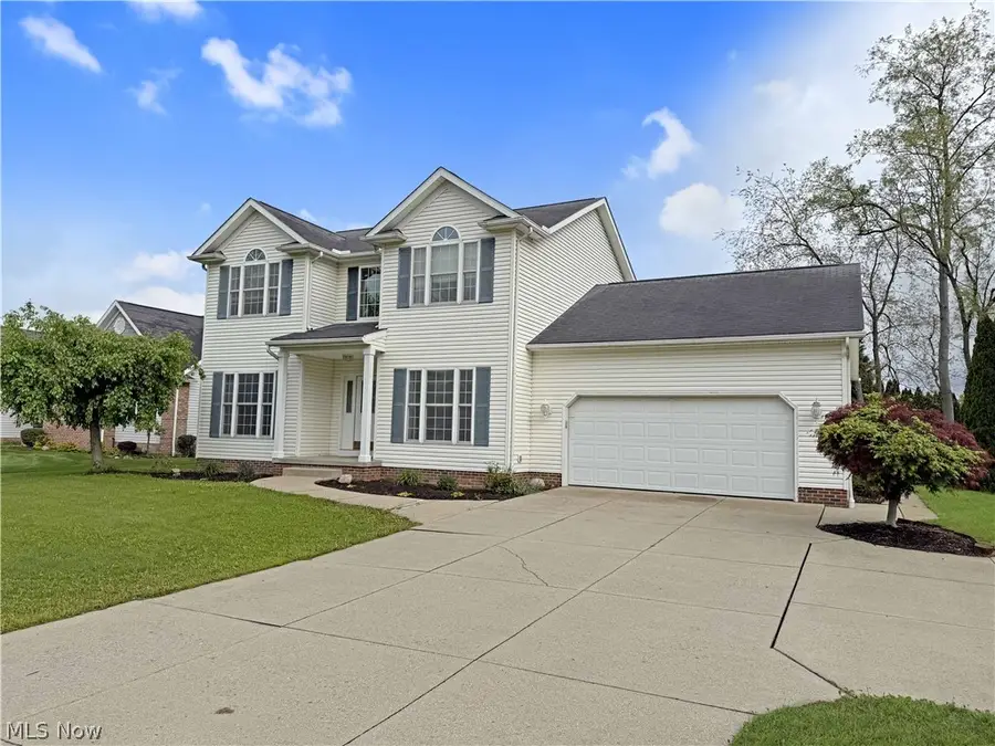 921 Lockwood Road, Barberton, OH 44203 - #2