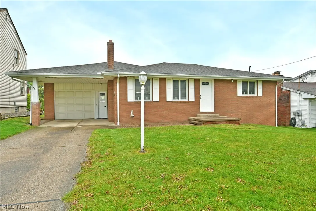 499 W Harvey Street, Struthers, OH 44471 - #1