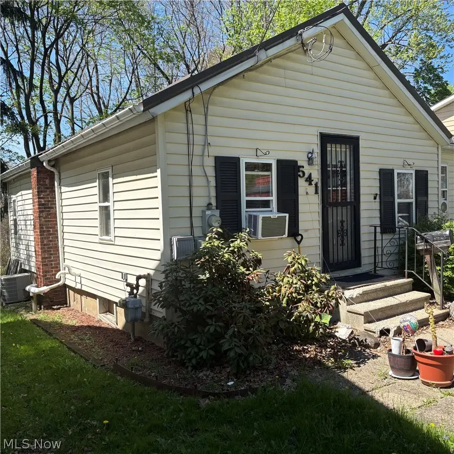 541 Clinton Street, Ravenna, OH 44266 - #1