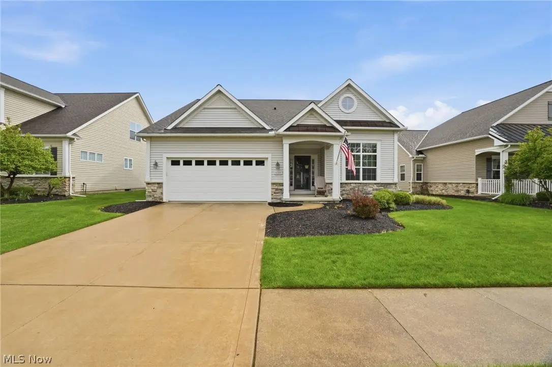 8220 Manor Gate Way, Mentor, OH 44060 - #1