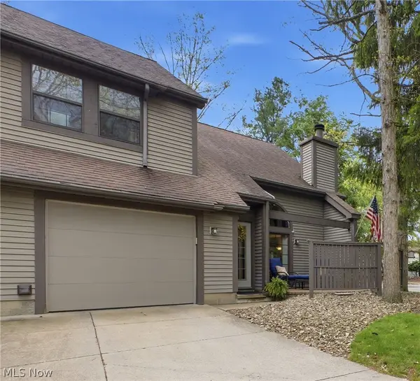 1323 Red Tail Hawk Court #3, Boardman, OH 44512
