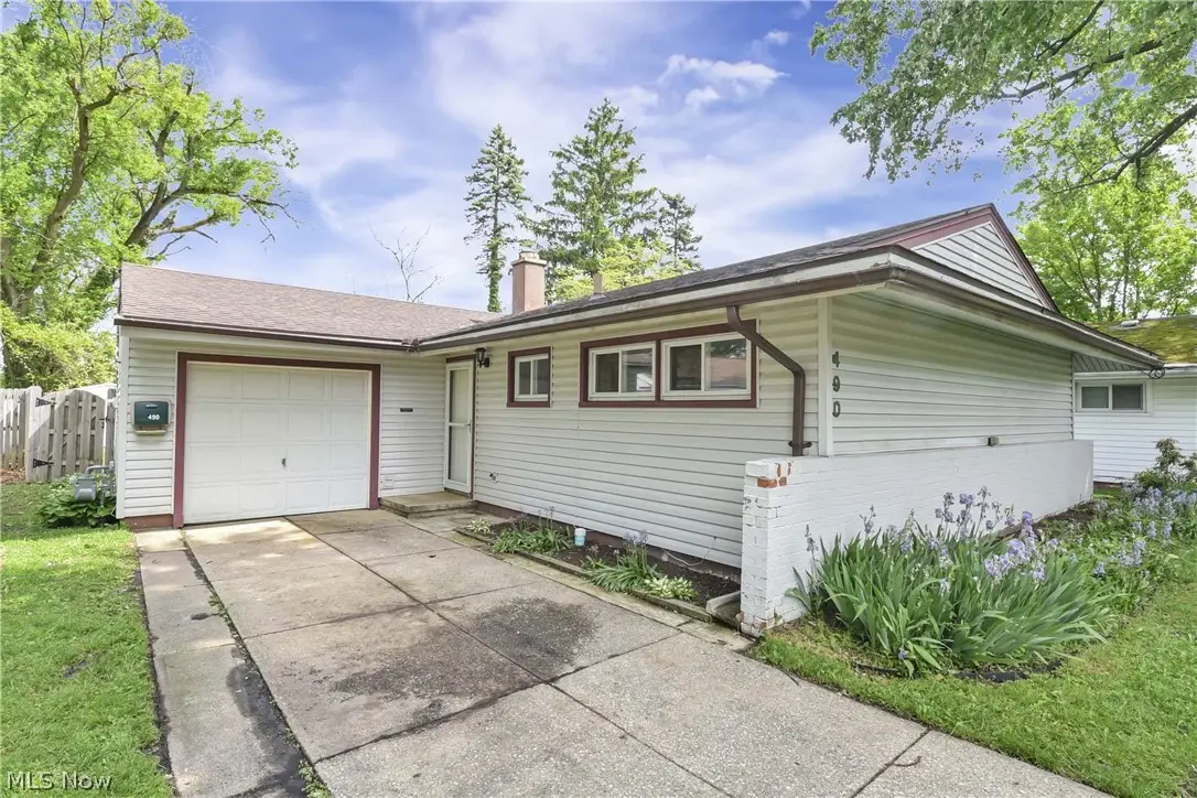490 Abbyshire Drive, Berea, OH 44017 - #1