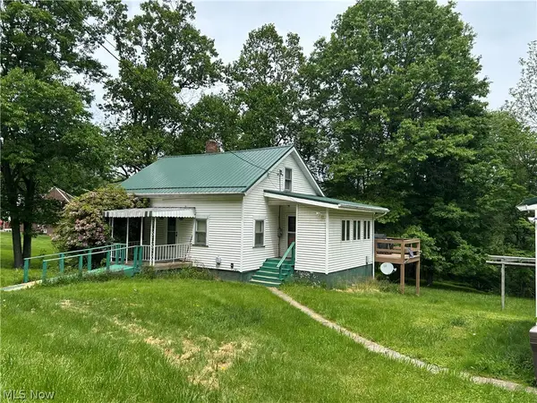 4200 Apple Pie Ridge Road, Wellsburg, WV 26070