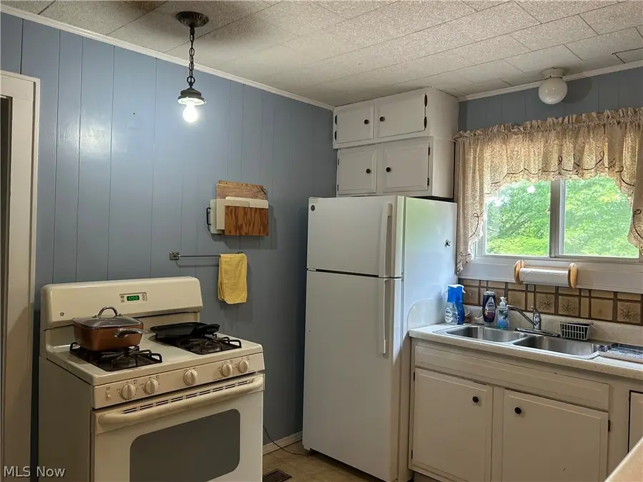 4200 Apple Pie Ridge Road, Wellsburg, WV 26070 - #2