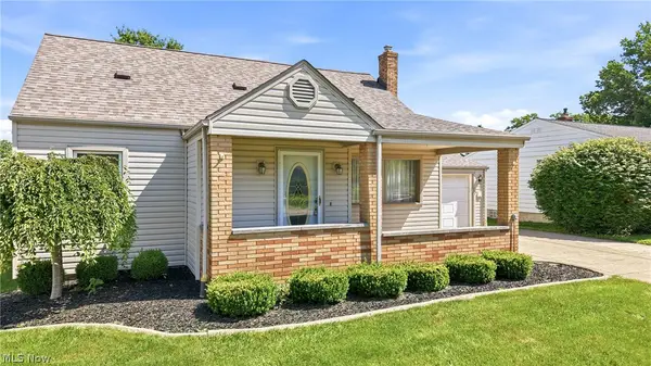 245 Manor Avenue, Struthers, OH 44471