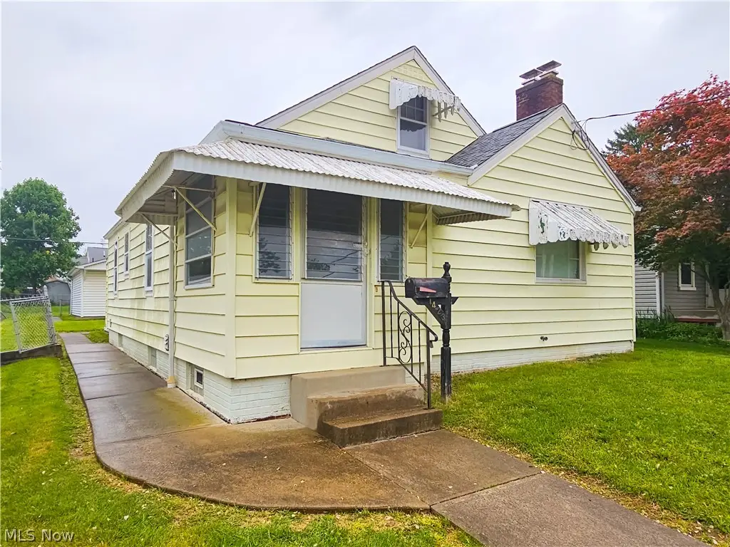 1423 26th Nw Street, Canton, OH 44709 - #1