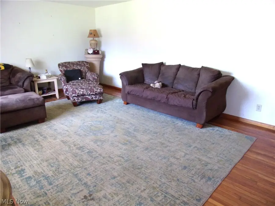 687 E Catawba Avenue, Akron, OH 44306 - #3