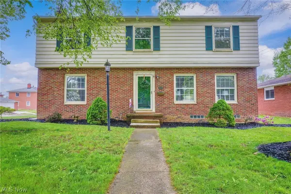 584 N Hawkins Avenue, Akron, OH 44313