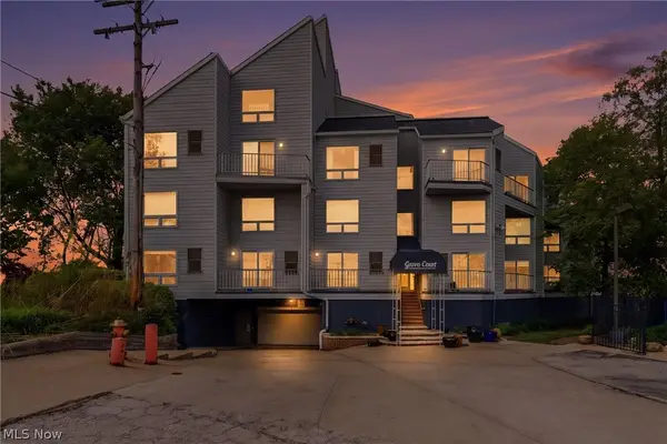1900 Grove Court #112, Cleveland, OH 44113