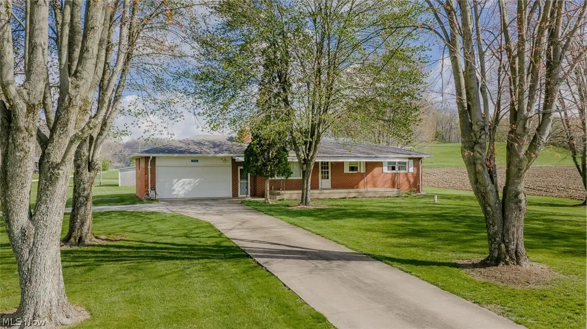 9939 Mapleton Se Street, East Canton, OH 44730 - #1
